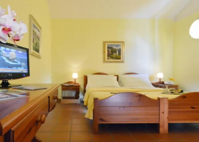 Отель Maisonnette 3*