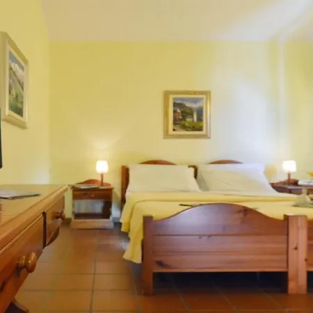 Otel Maisonnette 3*